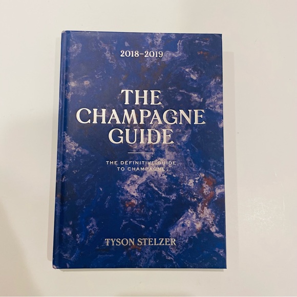 THE CHAMPAGNE GUIDE The Definitive Guide to Champagne 2018-2019 -Tyson Steltzer - Picture 6 of 9